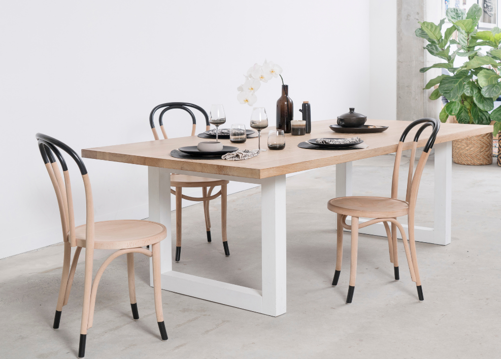 HOW TO CHOOSE THE RIGHT SEATING FOR YOUR DINING TABLE