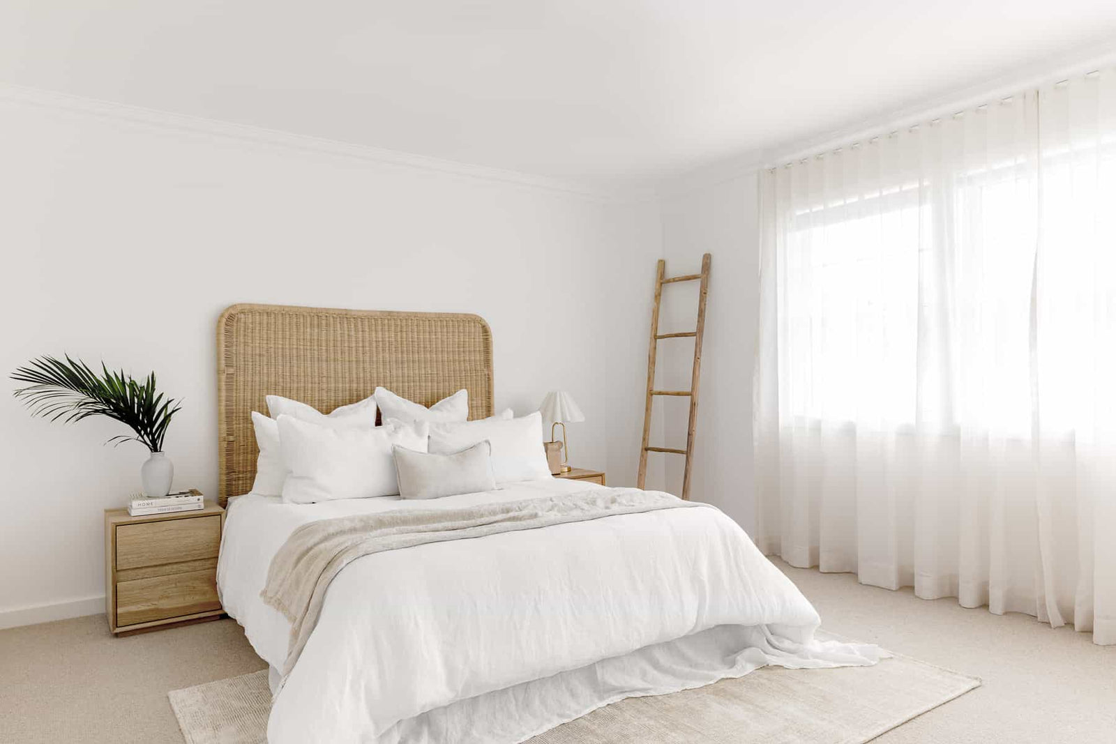 8 STEPS TO CREATING A DREAM BEDROOM WITH OAK & ORANGE