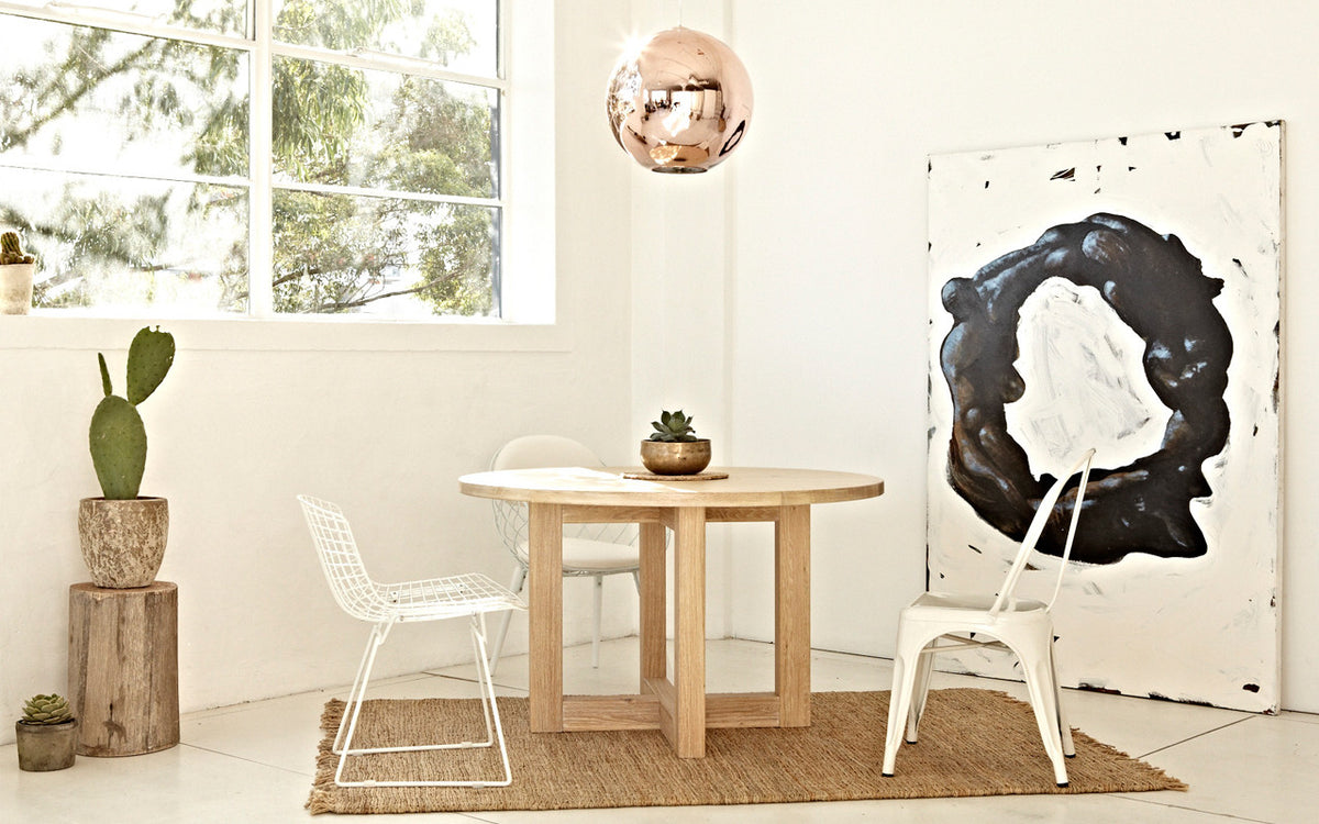 LUXA Round Dining Table