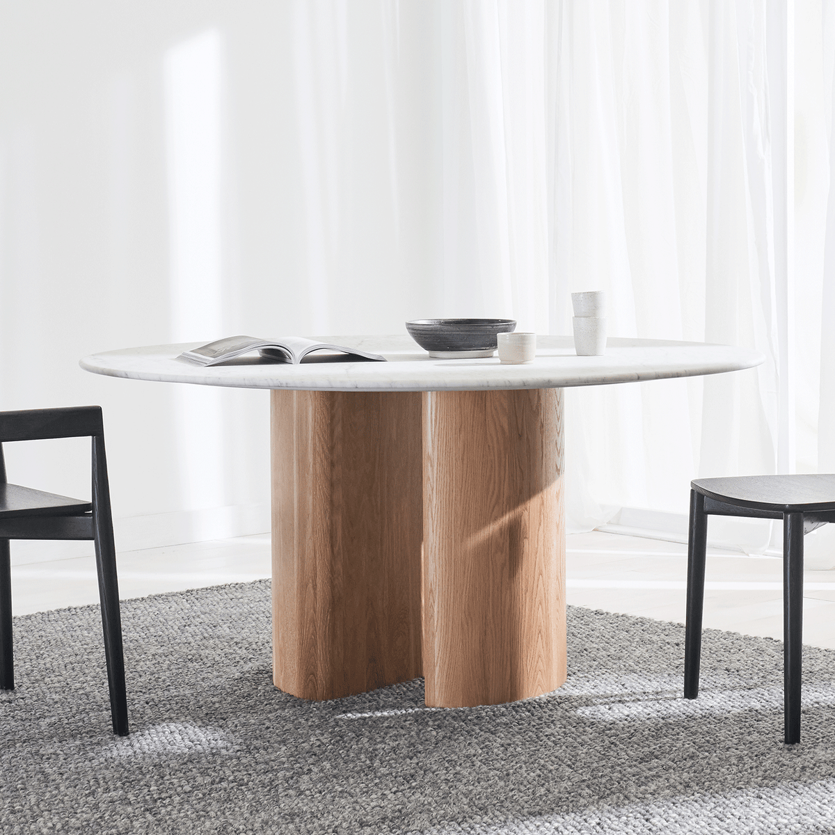 OSTARA Round Carrara Marble Dining Table