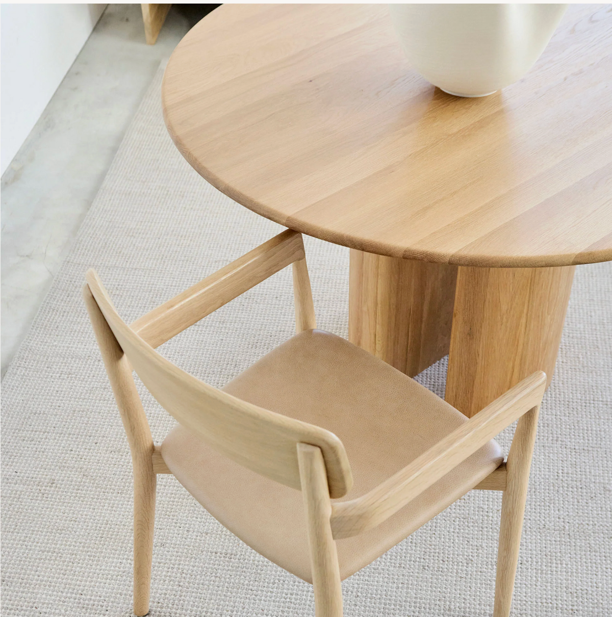 Ostara Oak Dining Set (4 Seater - Leather) - 1250mm