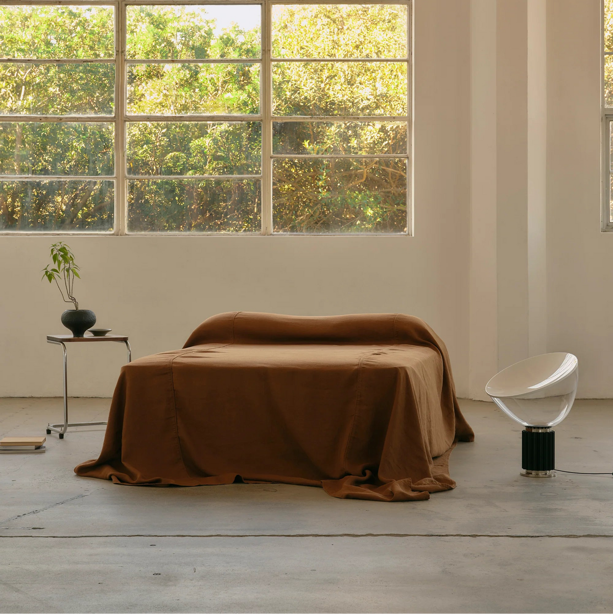 CHATEAU BEDCOVER | CHESTNUT