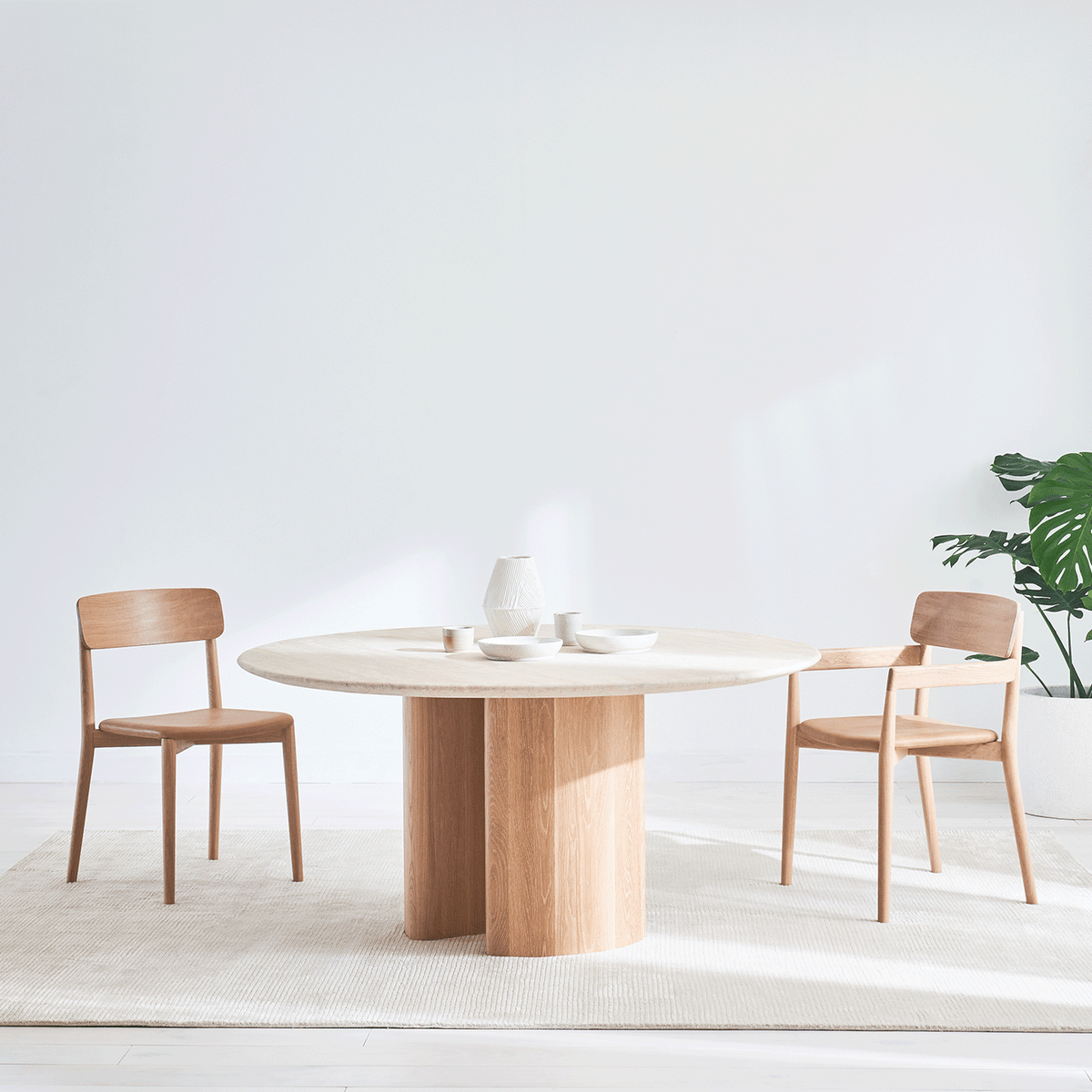 MIRA Dining Chair