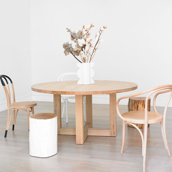 LUXA Round Dining Table