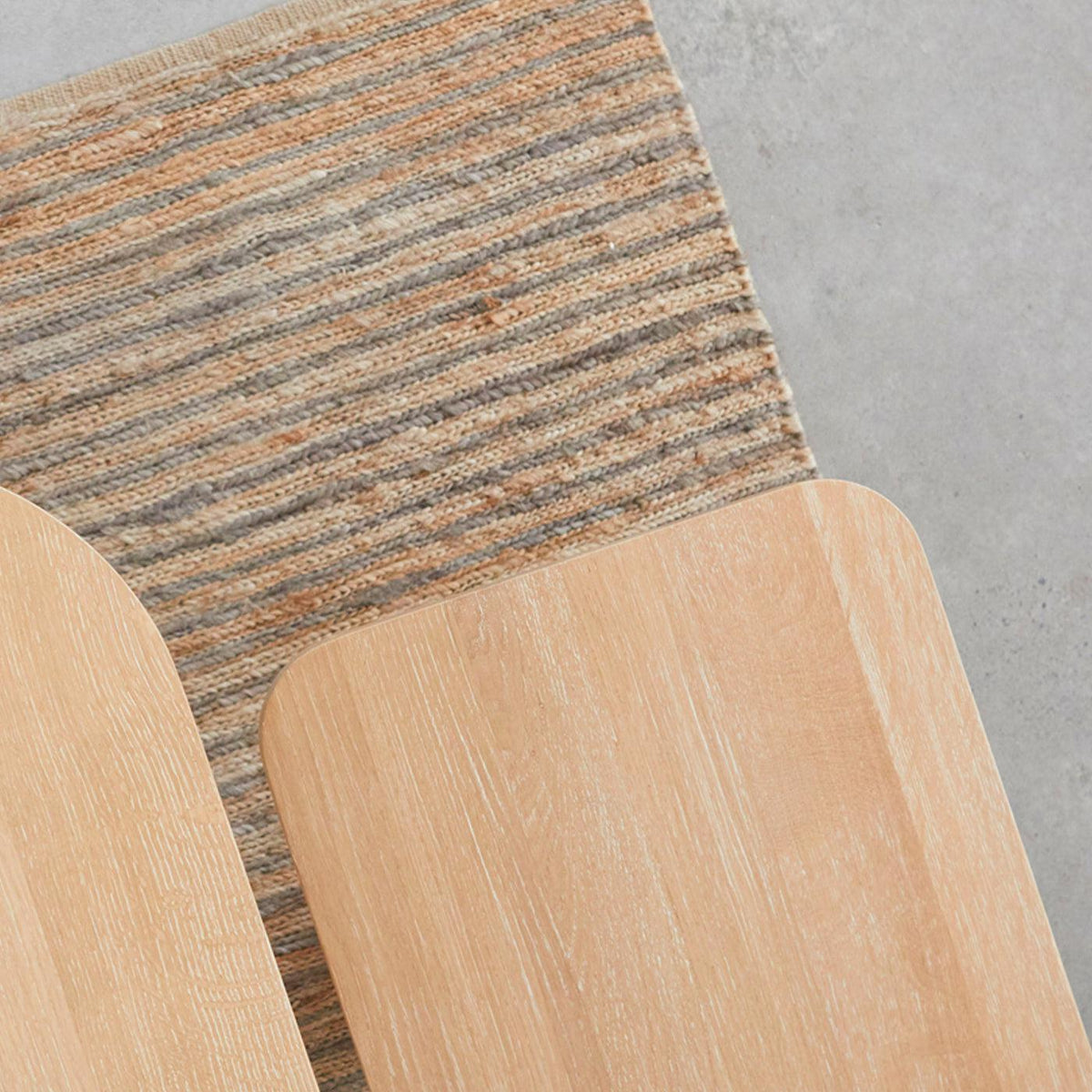 Nova Bench-Bench-Totem Road